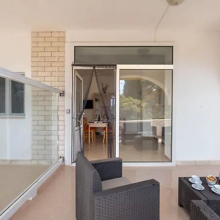 Rosa Ada Appartement *